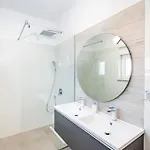 Holiday home Luxurious In