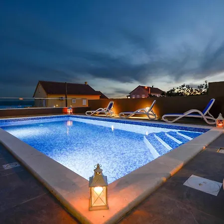 Luxurious In Prázdninový dům *