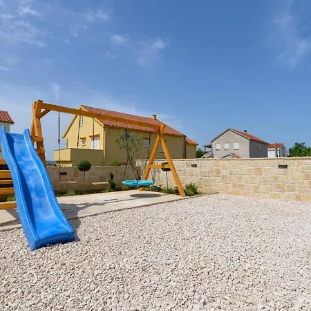 Cozy In With Wifi Holiday home