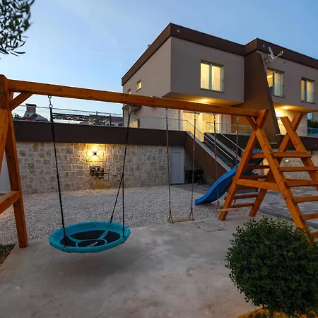 Cozy In With Wifi Holiday home