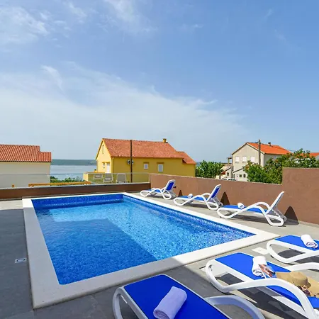 Luxurious In Сasa de vacaciones Maslenica